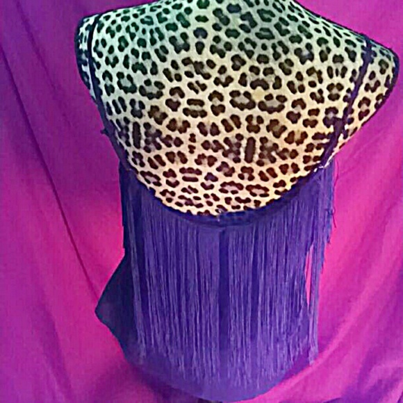 Ahhhsome Black Wetseal Top with Shimmy Tassels! - Picture 4 of 4